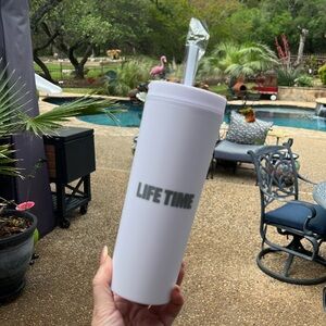 LifeTime insulated Tumblr with straw NEW